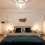 Maqueda Luxury Suite & Home